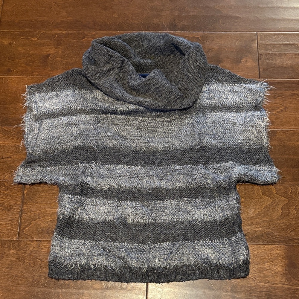 Bandolino Gray Knit Sweater
